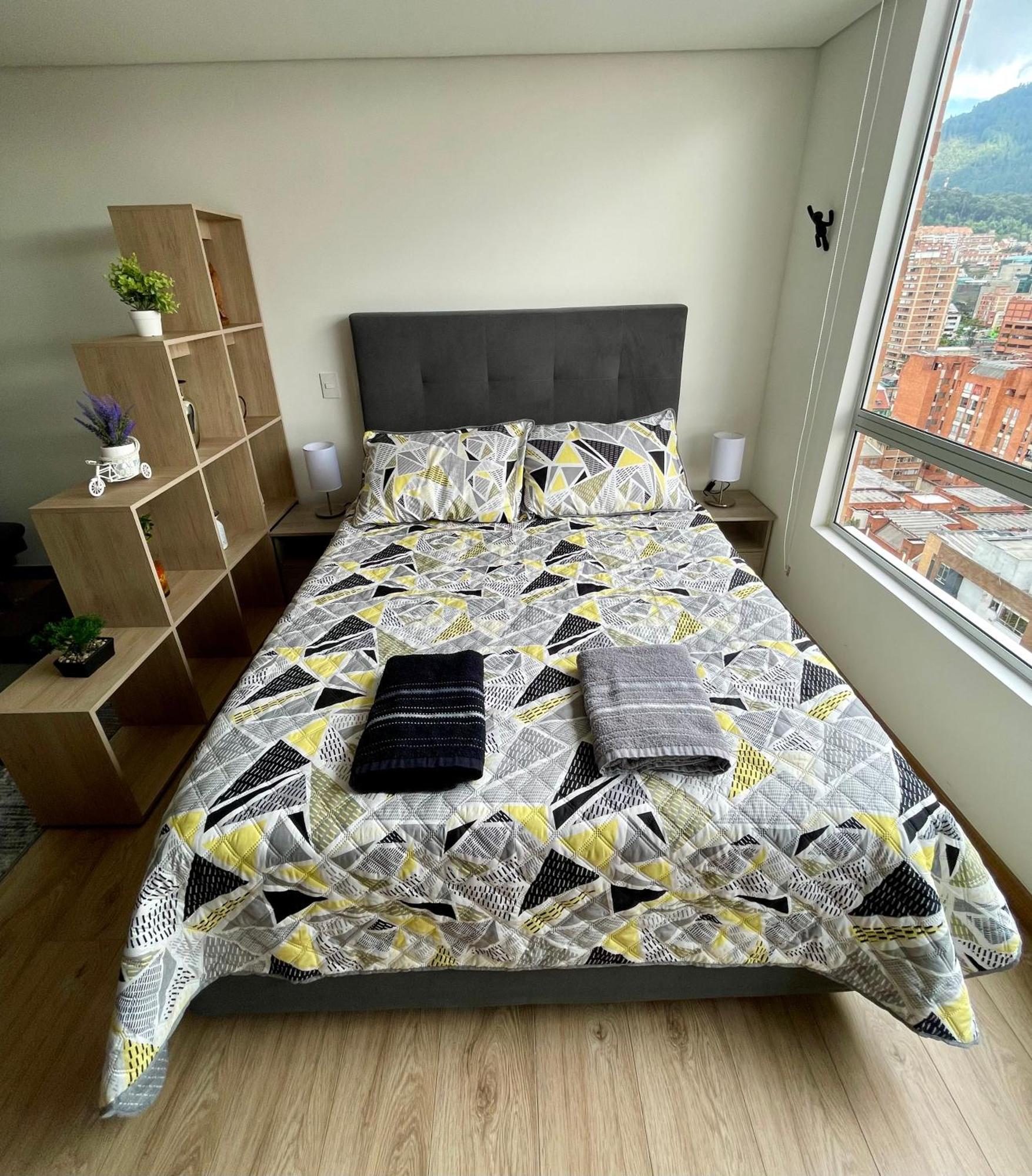 Apartaestudio/loft - Ultimo Piso - Hermosa Vista * Bogota